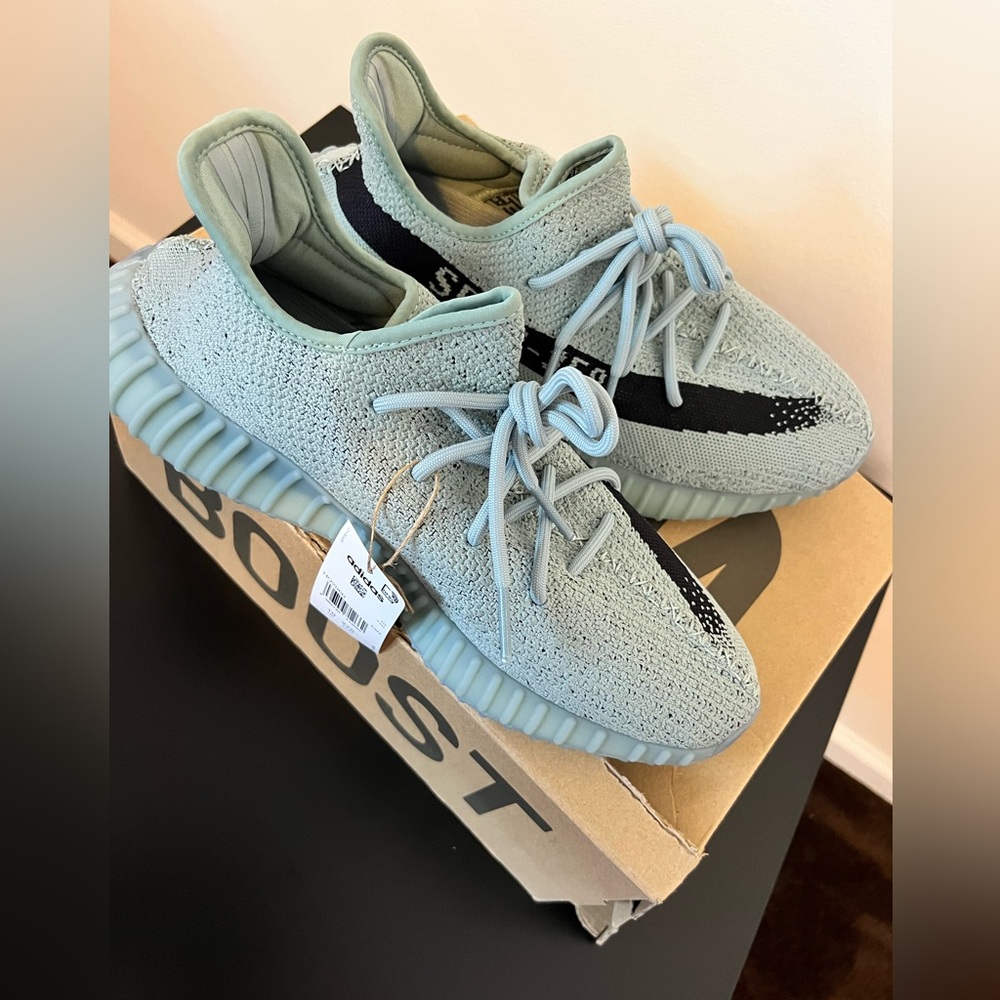 Yeezy boost 350 v2